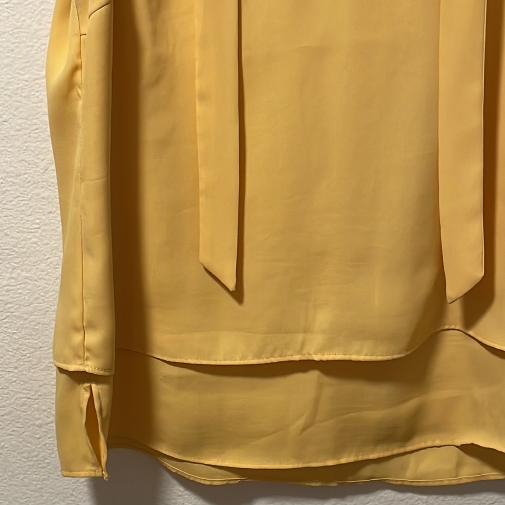 An Elegant WHBM Top! - Picture 5 of 12